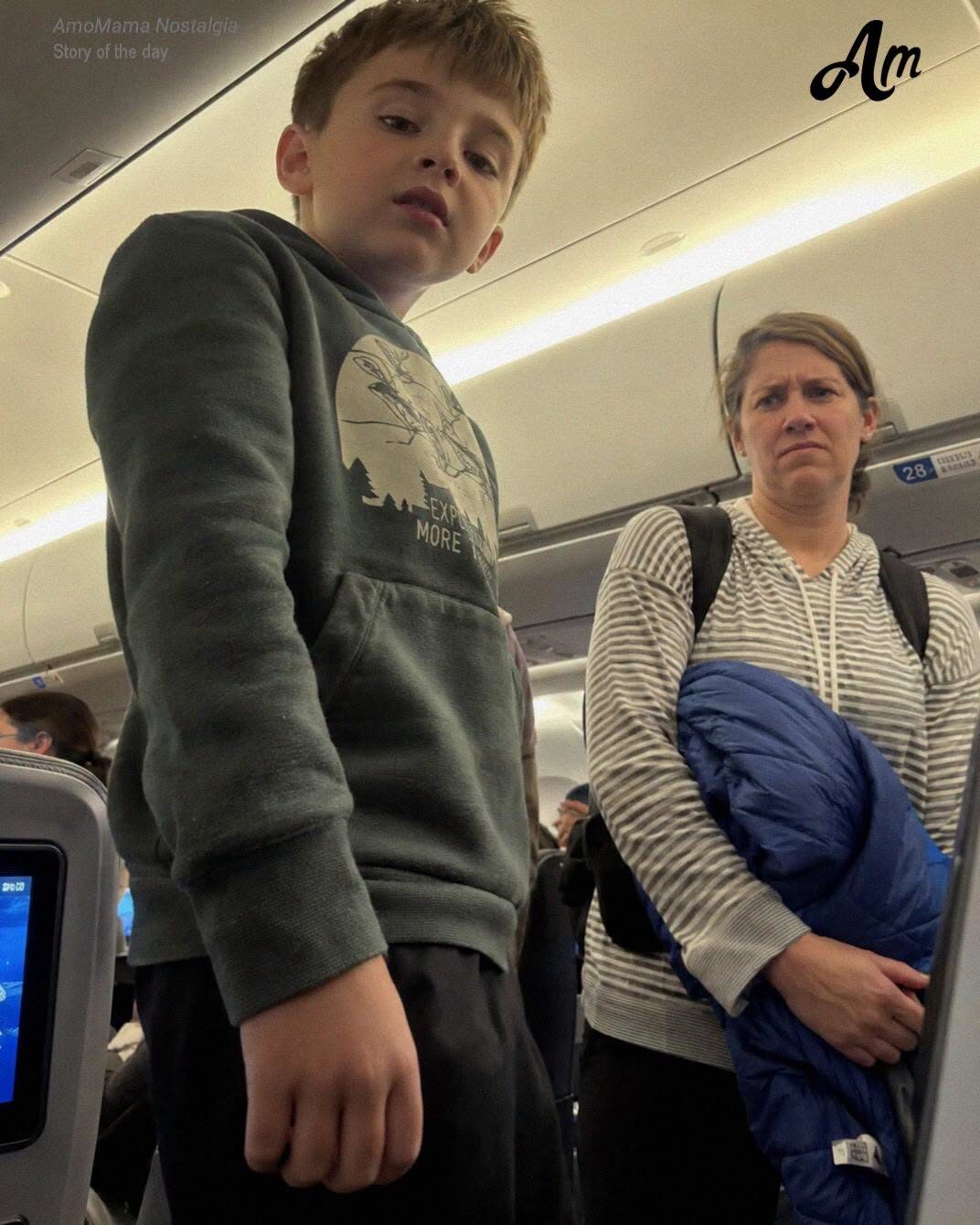 Kobieta zażądała, abym dał jej synowi miejsce przy oknie – gdy odmówiłem, zadzwoniła do stewardesy i skłamała na mój temat